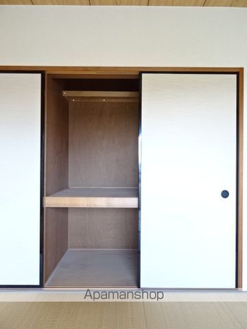マンションロジュマンIIの内装写真