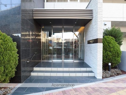 リシュドール鶴舞公園[1K/29.6m2]のエントランス