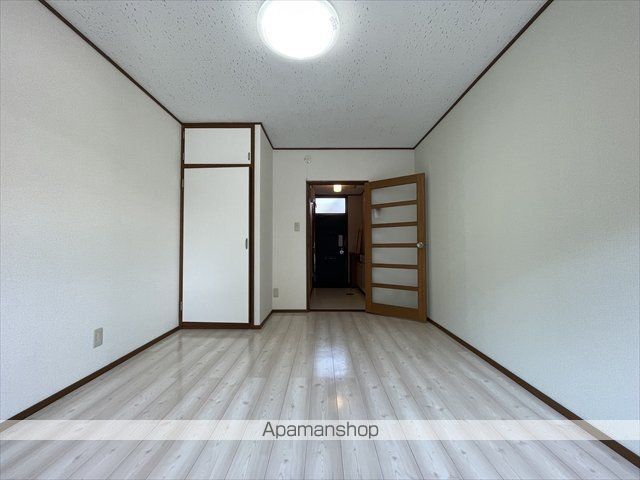ハイツ西部の内装写真