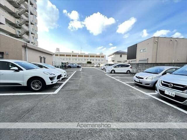 ヤマイチＰＬＡＺＡサンシティ広瀬[3LDK/59.24m2]の駐車場