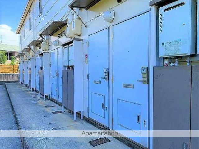 レオパレスすずの玄関写真