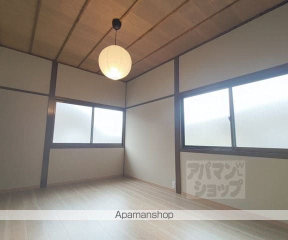 太秦安井二条裏町1-8貸家の内装写真