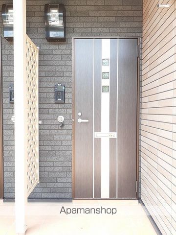 HAUSTIERE Iの内装写真