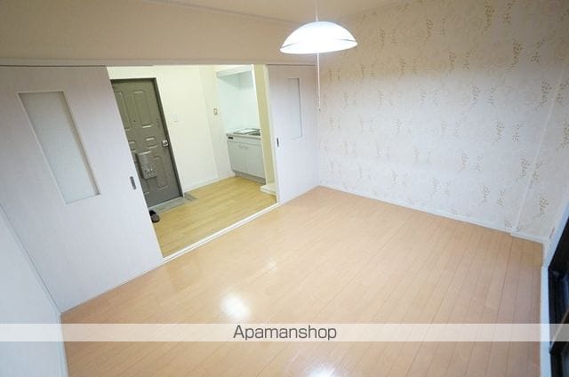 春日薩摩マンションの内装写真