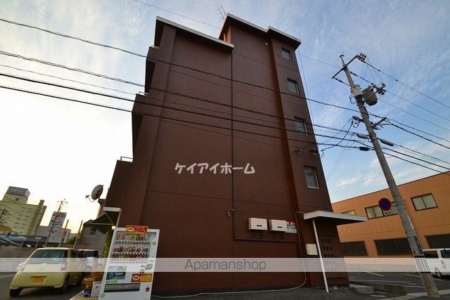 公園ビルの外観写真