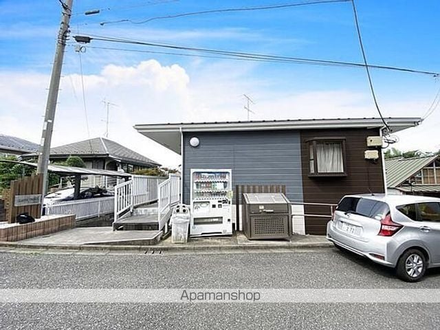 ラークヒルズの外観写真