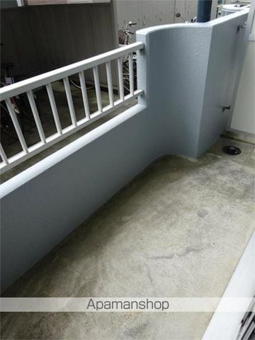 クレストアークの内装写真