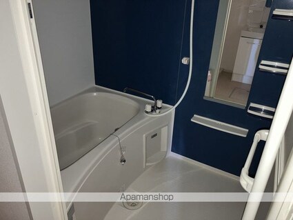 愛媛県四国中央市三島金子３丁目[2LDK/57.21m2]のバス