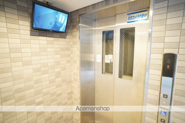 ベルあやめ池の玄関写真