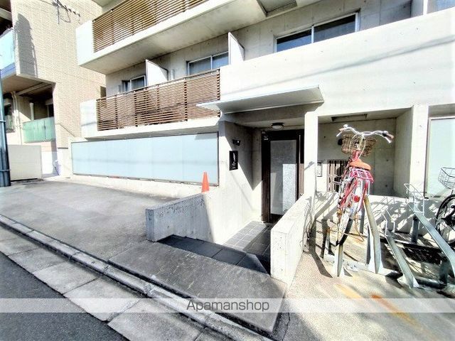 ジ・アメニティ千里山の玄関写真