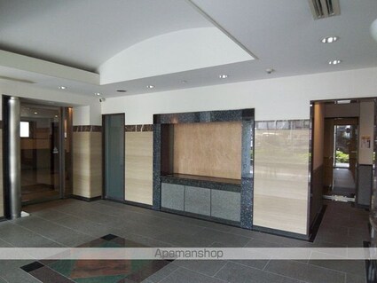 東京都世田谷区羽根木１丁目[1LDK/49.23m2]の共用部1