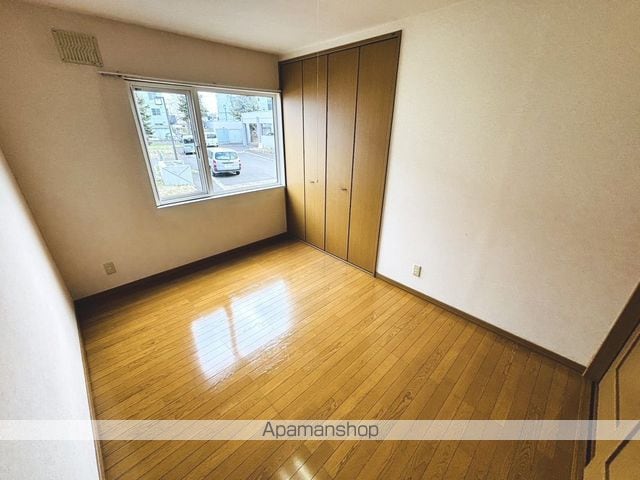 ボンヌシャーンスIIの内装写真