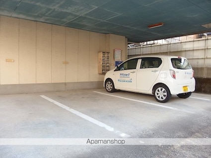 清遠マンション[2DK/43m2]の駐車場