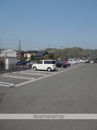 プレミアム　スイート[1LDK/53m2]の駐車場1