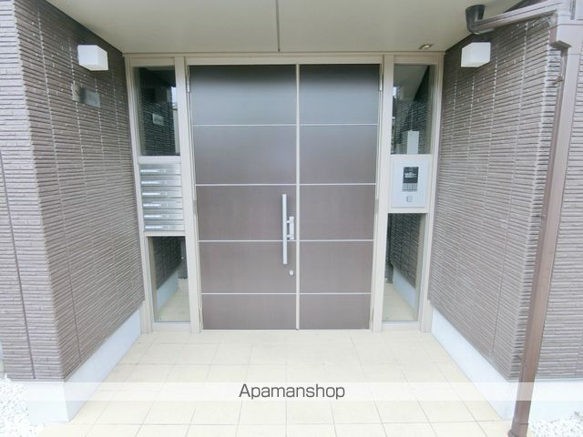 ミラーエステート ノースビルの玄関写真