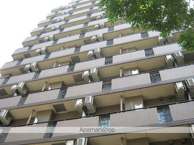 グリフィン新横浜・参番館の外観写真