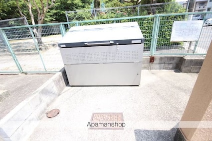 広島県広島市佐伯区皆賀４丁目[2LDK/58.89m2]の共用部