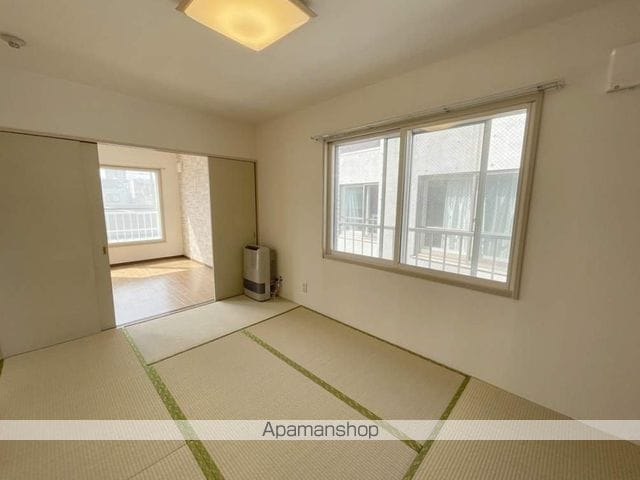 タクニヴァスの内装写真