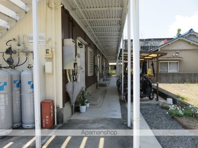 コーポ遊園の玄関写真