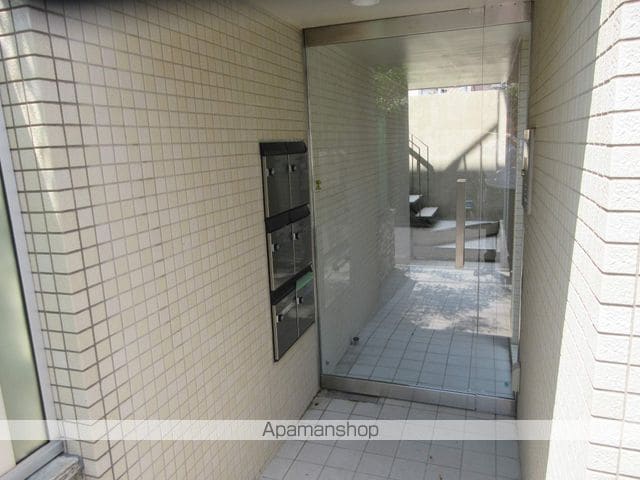 AXIS COURT KOENJIの玄関写真