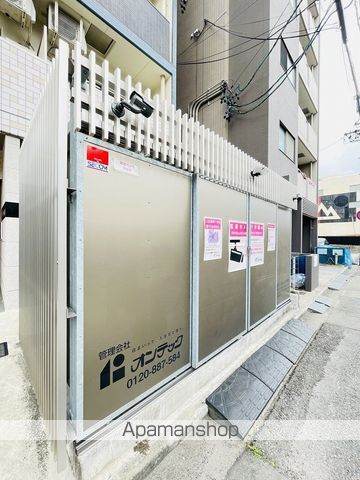 ワイズタワー新栄の玄関写真