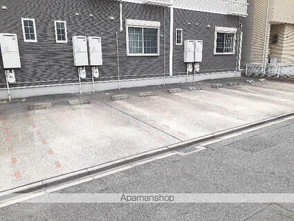 プランドール　Ｔ[1LDK/37.13m2]の駐車場