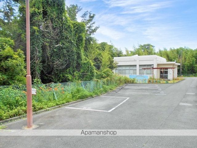 ビレッジハウス高花平2号棟の外観写真