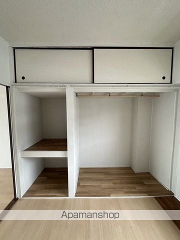 ヴィラナリー川津2号棟の内装写真