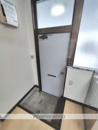 カーサわたなべ[1R/20.7m2]の玄関