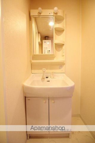 デザイナーズコートの内装写真