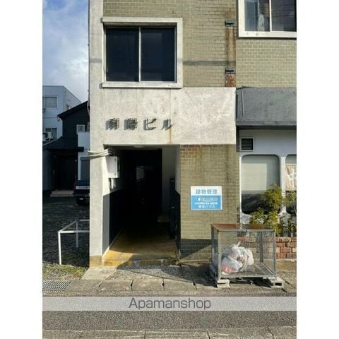 南陽ビルの玄関写真