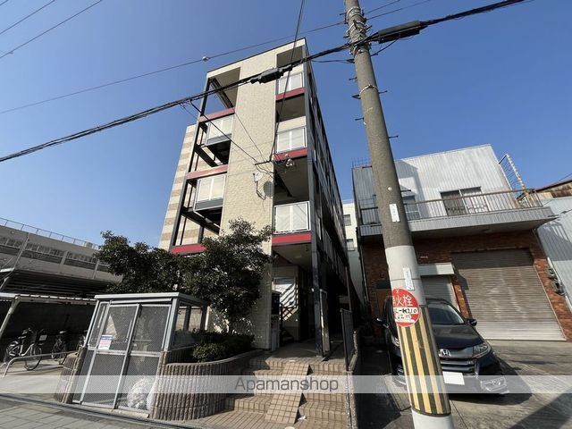 レオパレス春駒マンションの外観写真