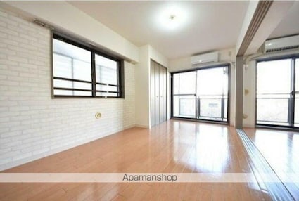 カスタリア新宿７丁目[2DK/50.22m2]のリビング・居間