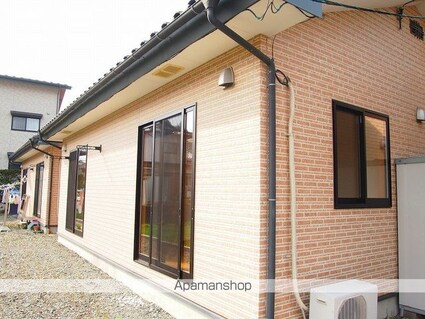 フレッシュ泉[2LDK/51.54m2]の外観4