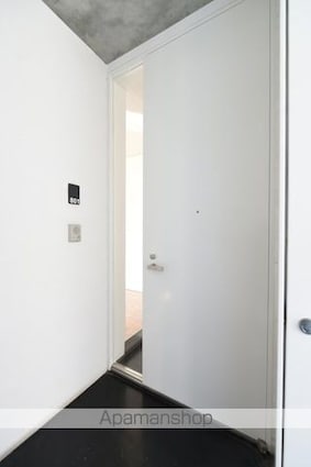 ＣＥＲＥＳ[2LDK/66.93m2]の玄関3