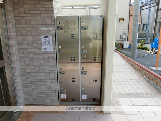 アートプラザ枚方の玄関写真