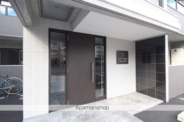 ヴォヤージュ円山の玄関写真