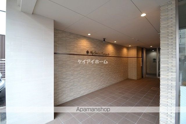 スカイガーデン春日町の玄関写真