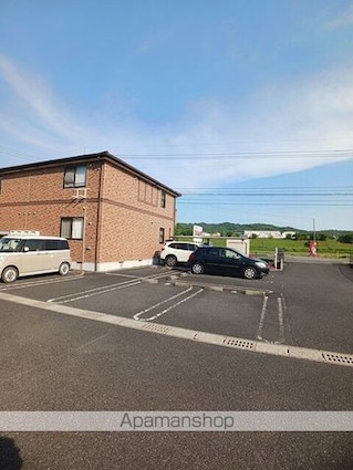 アルクエンシェルＡ[2LDK/50.14m2]の駐車場