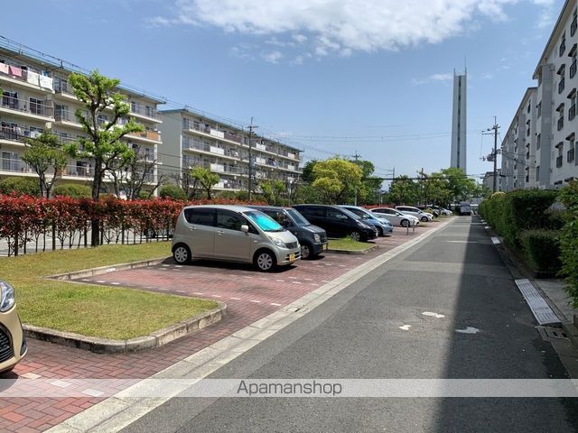 富田団地71号棟の外観写真
