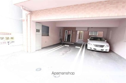 セレブ花園[1K/26.25m2]の駐車場