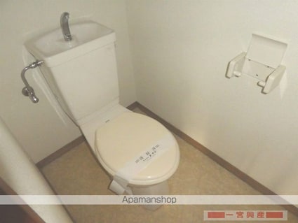 プレアール三番町[1K/28.5m2]のトイレ