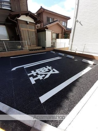 東京都青梅市野上町１丁目[1LDK/50.13m2]の駐車場