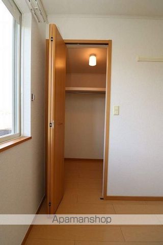 Y’Sコート弐番館 IIIの内装写真
