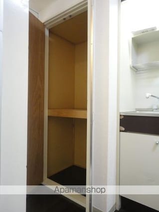 アップルハウス青山１[1K/18m2]の収納