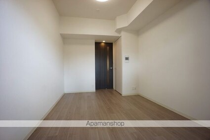 ディアレイシャス浅間町ＩＩＩ[1K/21.66m2]のリビング・居間