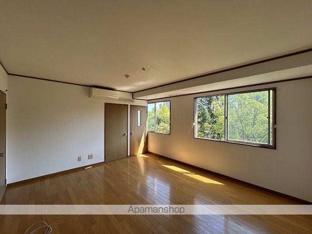 吉村建設ビルの内装写真