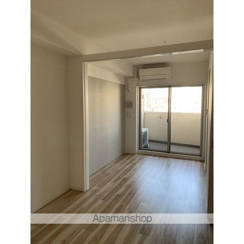 セレニテ堺筋本町プリエの内装写真