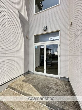 リヴェール桔梗館[2LDK/52.23m2]のエントランス