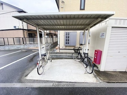 Ｓｑｕａｒｅ　Ｖｉｌｌａ　福島[1LDK/42.38m2]の共用部3